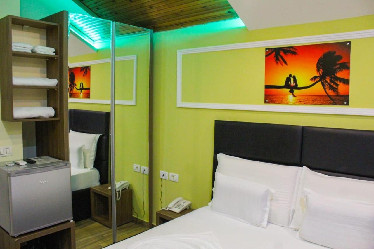 Hotel Golden Shkoder Luaran gambar