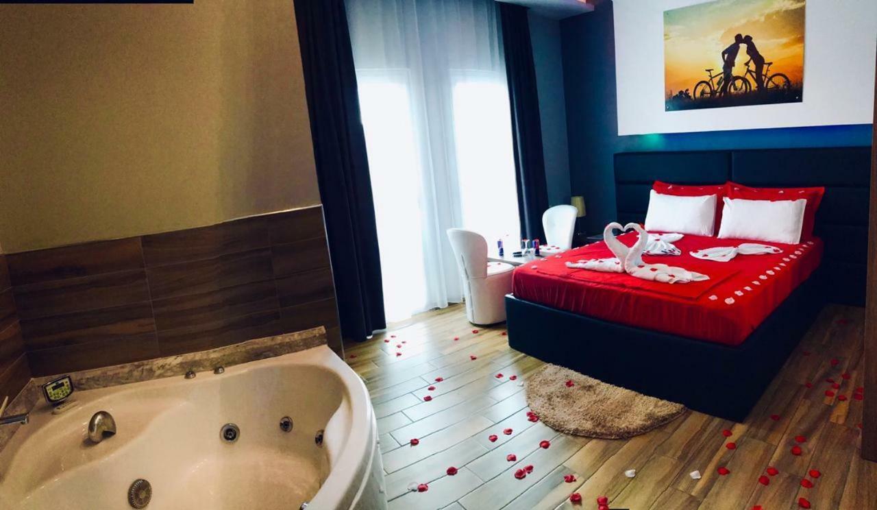 Hotel Golden Shkoder Luaran gambar