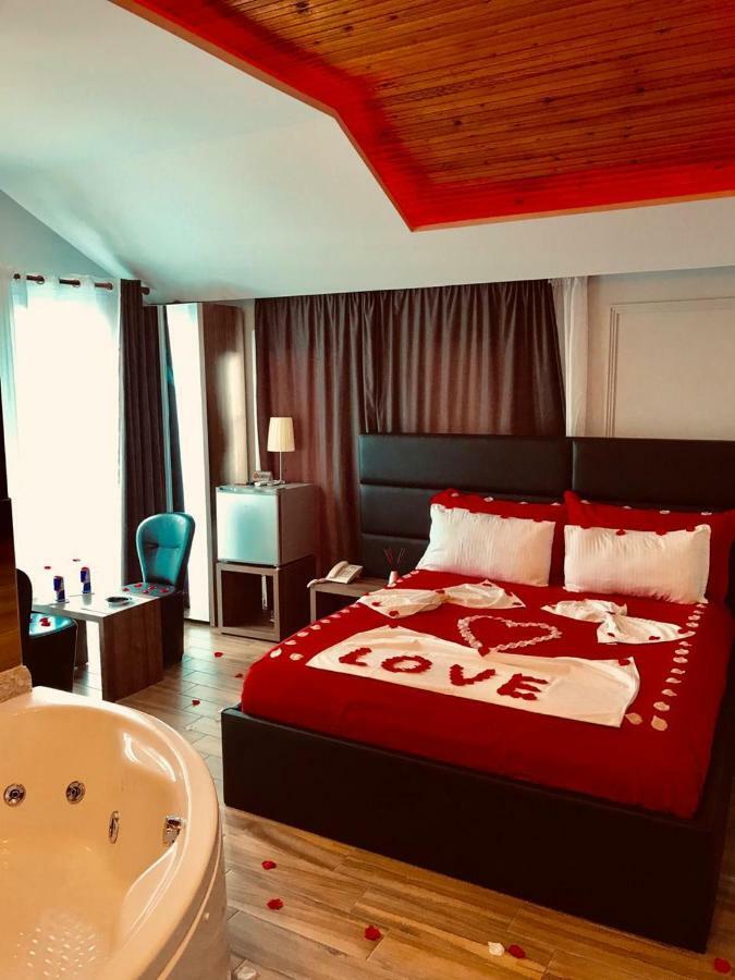 Hotel Golden Shkoder Luaran gambar