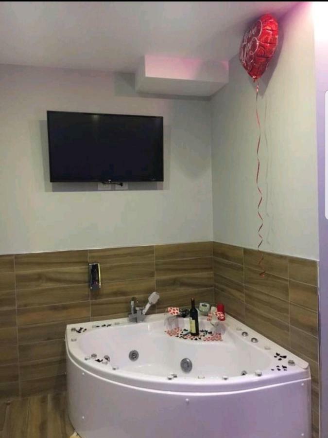 Hotel Golden Shkoder Luaran gambar