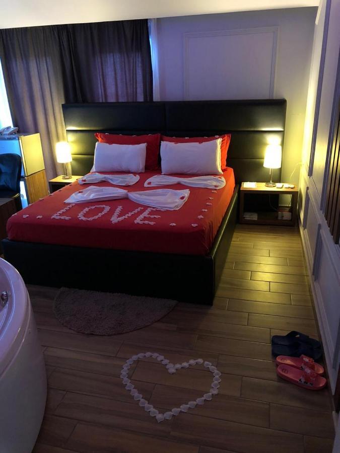 Hotel Golden Shkoder Luaran gambar